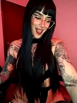 taaylor33 online show from December 22, 8:27 am