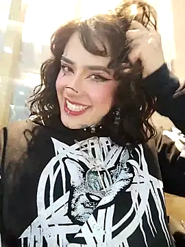 taaylor33 online show from October 25, 11:21 pm