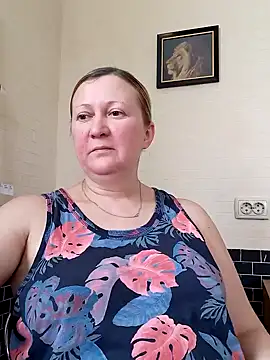 blondyaguar online show from February 6, 9:32 am