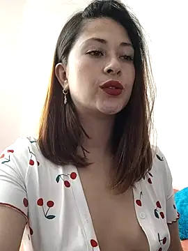 LisbethMoore  online show from March 12, 2:45 pm