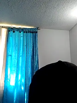 LisbethMoore  online show from March 15, 4:10 pm