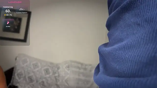 Snapshot of Lilmissbigguy chatting on October 6, 12:30 am Lilmissbigguy online show from October 6, 12:30 am