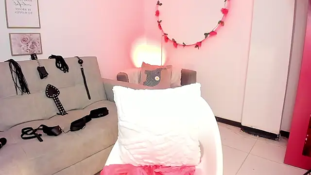 RACHEL EV online show from February 20, 10:16 am