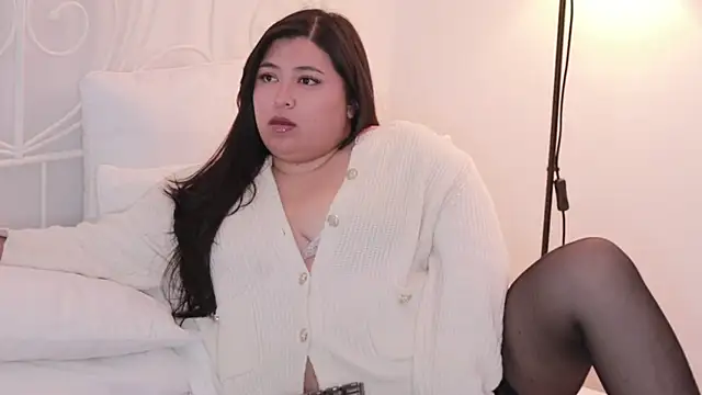 Adia  online show from February 17, 2:53 am