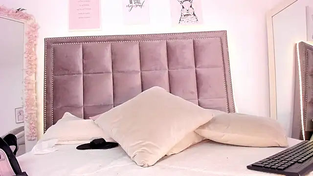 Kimm khalifa online show from January 17, 2:08 am