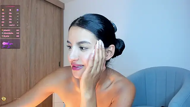 Kimm khalifa online show from March 18, 2:15 am