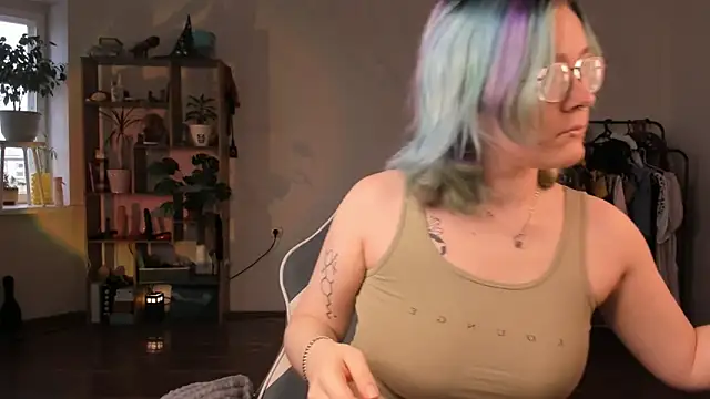 alisahug online show from September 25, 6:06 am