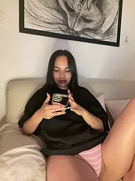 Snapshot of gabyaridi chatting on December 20, 12:30 am gabyaridi online show from December 20, 12:30 am