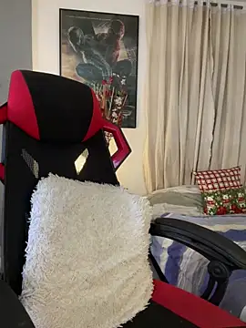 Snapshot of gabyaridi chatting on December 24, 3:58 pm gabyaridi online show from December 24, 3:58 pm