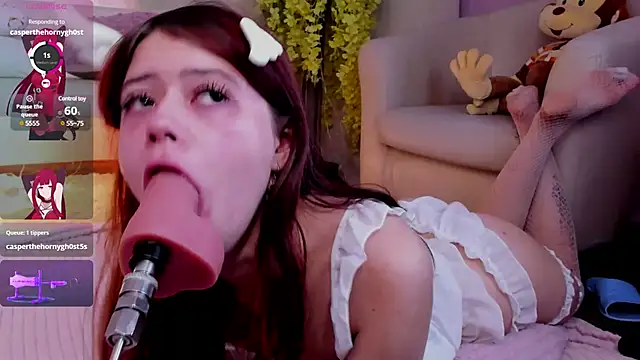 Snapshot of Frie_Moor chatting on December 16, 8:37 pm Frie Moor online show from December 16, 8:37 pm