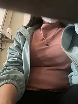 Tuongvy05 online show from December 25, 7:46 am