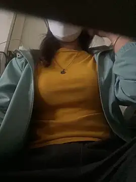 Tuongvy05 online show from January 2, 1:49 am