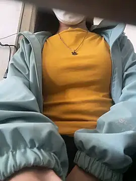 Tuongvy05 online show from January 13, 5:44 am