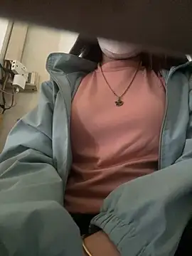 Tuongvy05 online show from January 22, 7:25 am