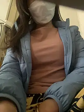 Tuongvy05 online show from February 25, 5:30 am