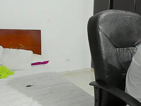 Chandler ken online show from October 29, 1:08 am