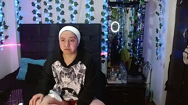 Snapshot of the_lesbian_game chatting on September 12, 2:44 am the lesbian game online show from September 12, 2:44 am