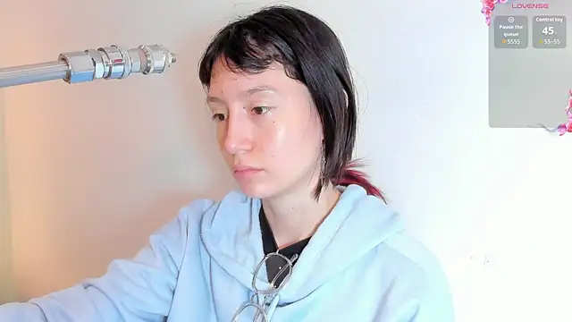 lizzy davis 1 online show from October 5, 4:11 am