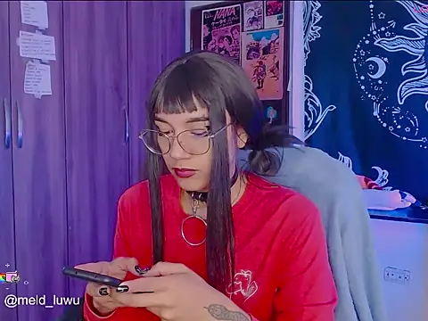 melissahowl online show from November 26, 2:40 pm