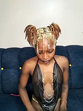 Sexyvyee  online show from March 18, 6:37 pm