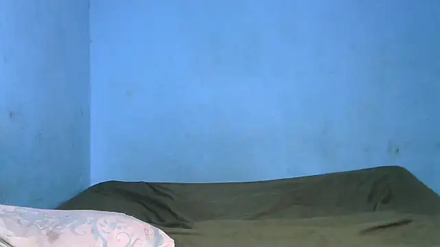 Snapshot of indiangeni20 chatting on February 14, 7:44 pm indiangeni20 online show from February 14, 7:44 pm