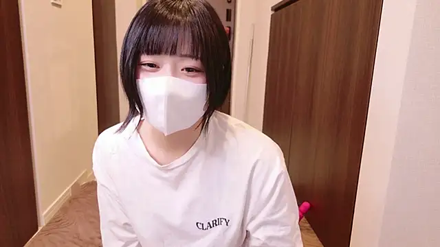 Snapshot of Mia--meow chatting on December 4, 11:41 am Mia--meow online show from December 4, 11:41 am