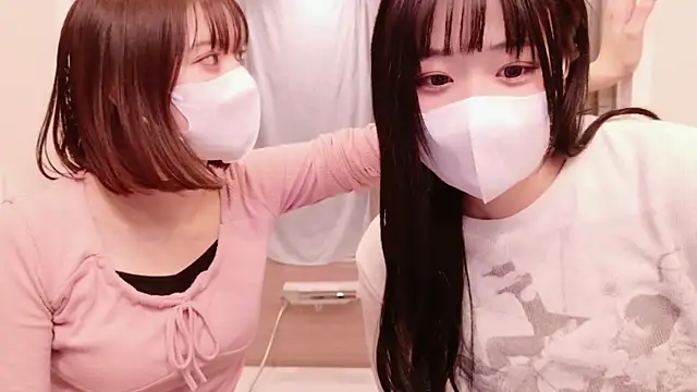 Snapshot of Mia--meow chatting on December 27, 4:10 pm Mia--meow online show from December 27, 4:10 pm