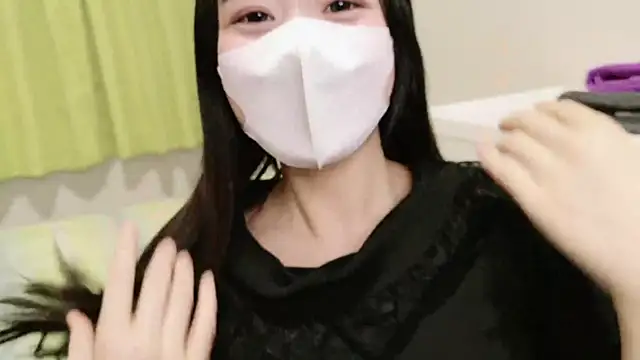 Snapshot of Mia--meow chatting on January 28, 12:54 pm Mia--meow online show from January 28, 12:54 pm