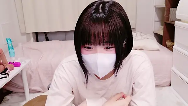 Snapshot of Mia--meow chatting on February 21, 3:10 pm Mia--meow online show from February 21, 3:10 pm