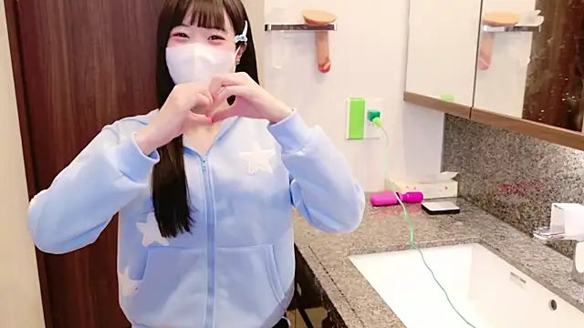 Snapshot of Mia--meow chatting on March 18, 11:41 am Mia--meow online show from March 18, 11:41 am