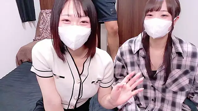 Snapshot of Mia--meow chatting on October 10, 12:37 pm Mia--meow online show from October 10, 12:37 pm