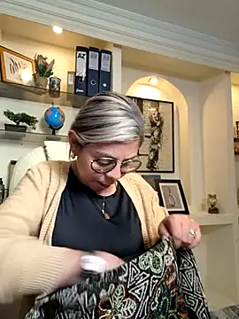 Cata Office-12 online show from March 4, 4:09 pm