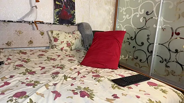 Snapshot of Stick_Twlx chatting on October 3, 8:17 pm Stick Twlx online show from October 3, 8:17 pm