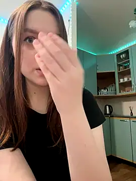 Marylallka5 online show from December 6, 8:05 am