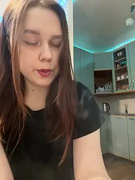 Marylallka5 online show from December 14, 6:30 pm