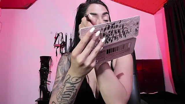 MistressVenena online show from September 18, 9:17 pm