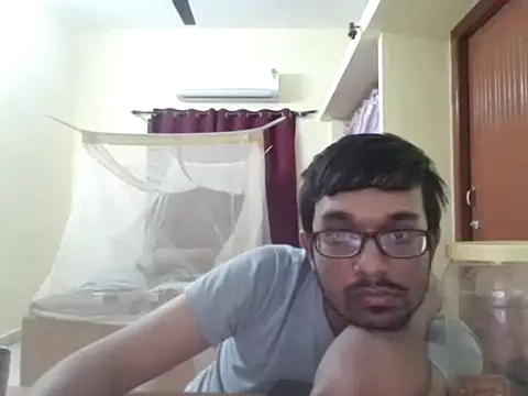 THE NAKED BOY online show from October 9, 4:16 pm