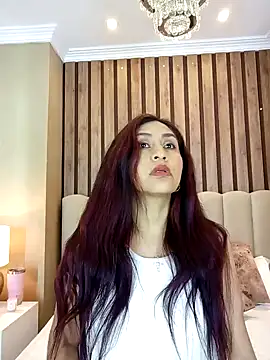 MonicaMoret online show from February 6, 12:05 pm