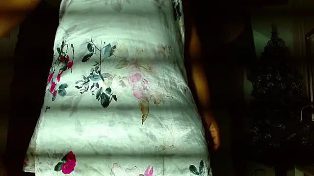 MielSquirt online show from December 1, 9:47 am