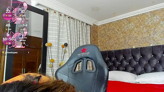 stella xue online show from February 4, 1:34 am