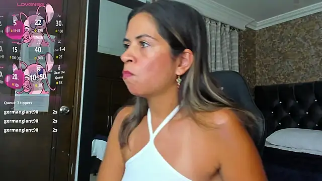 stella xue online show from February 11, 10:50 pm