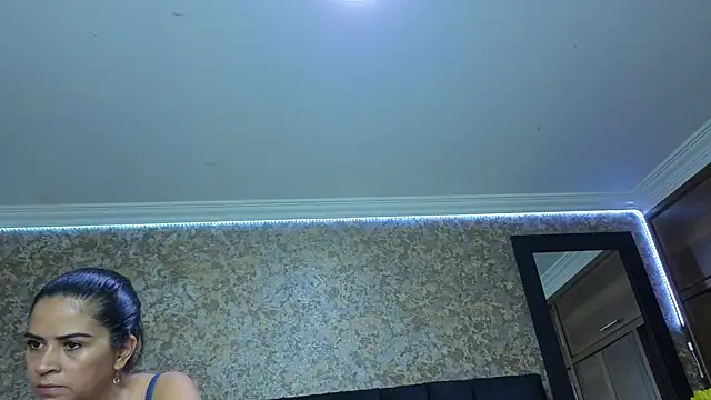 stella xue online show from November 19, 8:42 pm