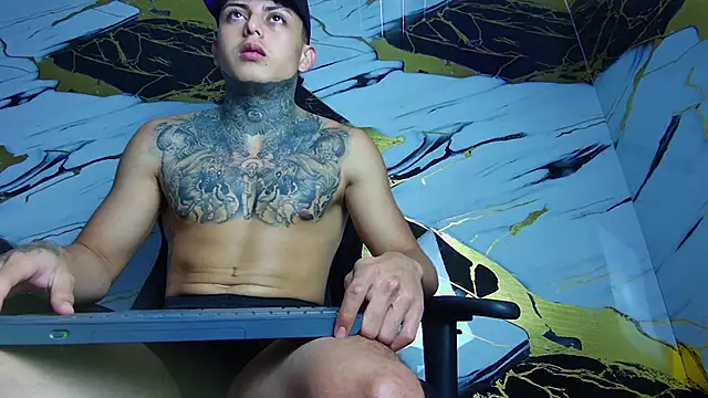 Kevin22 222 online show from February 5, 4:48 am