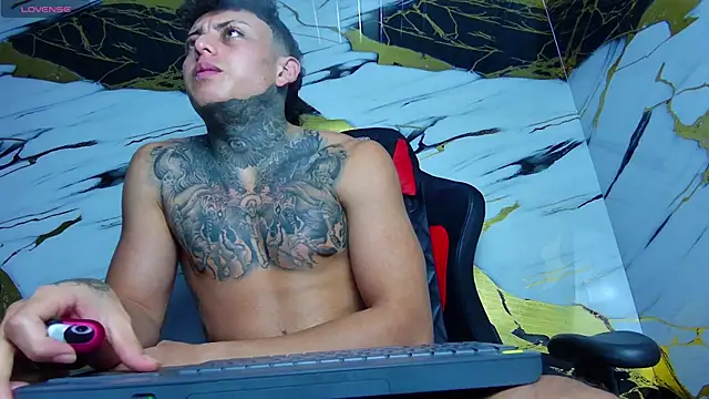 Kevin22 222 online show from March 2, 10:56 am