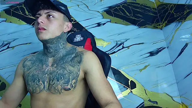 Kevin22 222 online show from March 23, 5:00 am