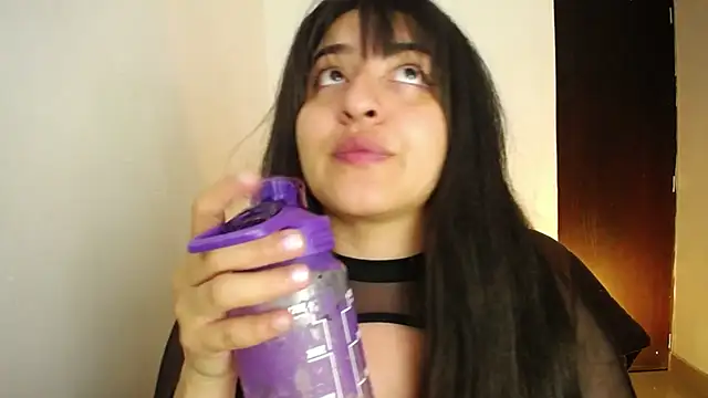 Snapshot of moritalatina chatting on February 3, 2:14 am moritalatina online show from February 3, 2:14 am