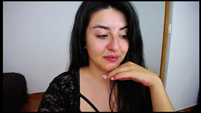 Snapshot of moritalatina chatting on September 16, 2:45 am moritalatina online show from September 16, 2:45 am