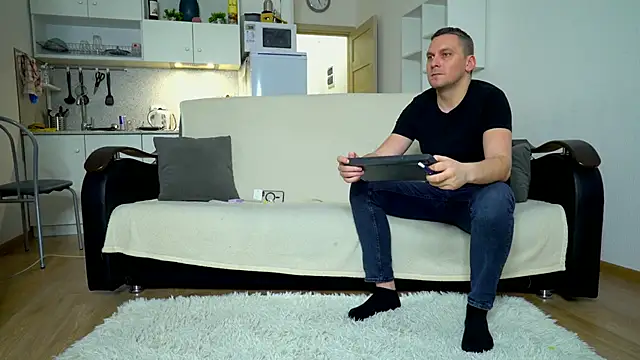 Snapshot of littlesweettifany chatting on February 6, 3:41 pm littlesweettifany online show from February 6, 3:41 pm