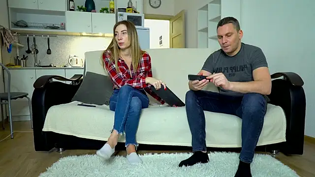 Snapshot of littlesweettifany chatting on February 9, 3:34 pm littlesweettifany online show from February 9, 3:34 pm