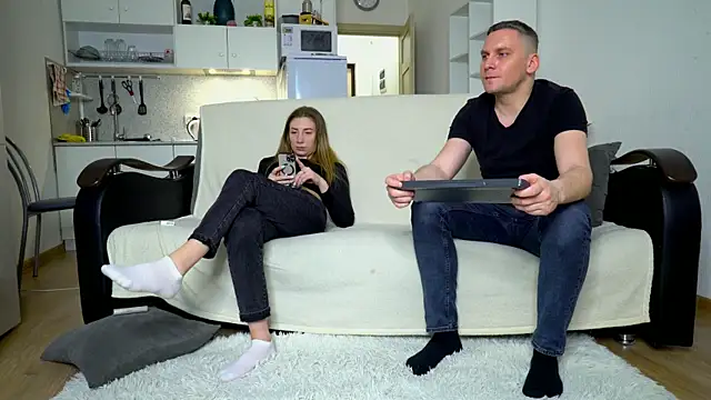 Snapshot of littlesweettifany chatting on March 12, 11:20 am littlesweettifany online show from March 12, 11:20 am